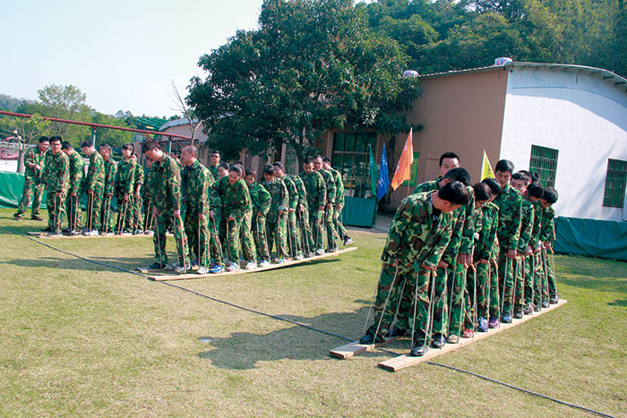 2017年2月13-15日，金艾陶“虎狼道”戶外拓展訓練圓滿結束