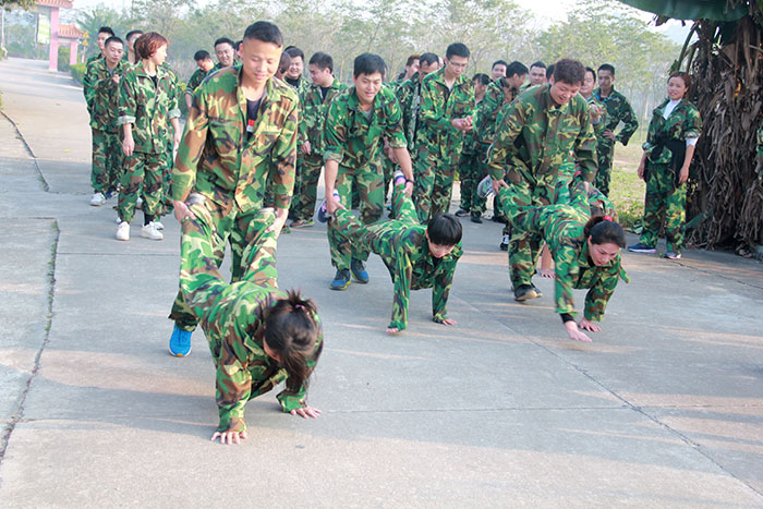 2017年2月13-15日，金艾陶“虎狼道”戶外拓展訓練圓滿結束
