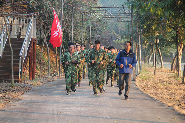 2017年2月13-15日，金艾陶“虎狼道”戶外拓展訓練圓滿結束