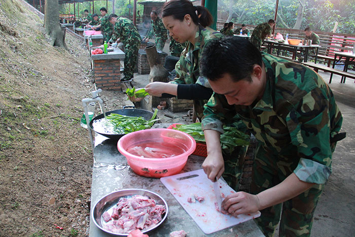 2017年2月13-15日，金艾陶“虎狼道”戶外拓展訓練圓滿結束