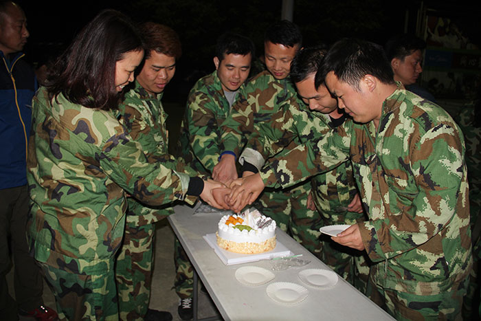 2017年2月13-15日，金艾陶“虎狼道”戶外拓展訓練圓滿結束